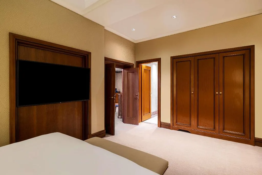 Room, NH Collection Prague Carlo IV, Prague