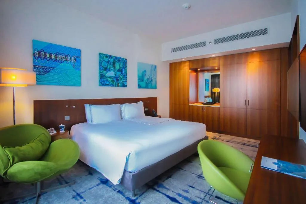 SUITE STANDARD Room, Media One, Dubai
