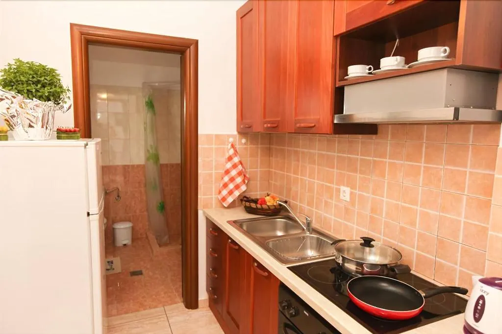 Room, Kallisti Apartments, Skiathos