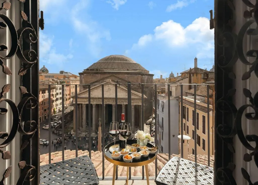Terrace, Antico Albergo del Sole al Pantheon, Rome