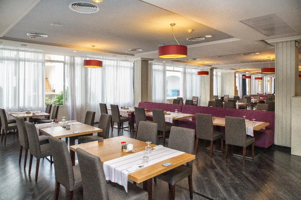 Restaurant, Hotel Calabona, Majorca