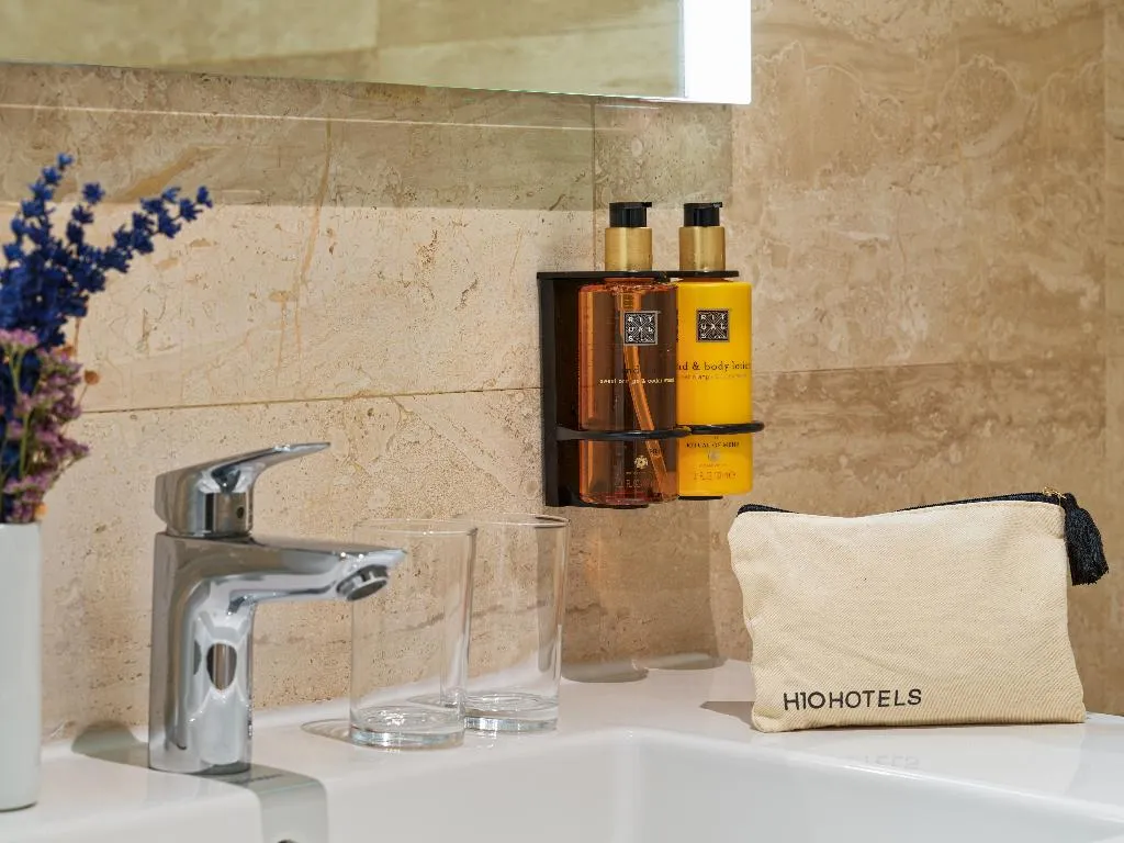 DOUBLE CITY VIEW Room, H10 Montcada Boutique Hotel, Barcelona
