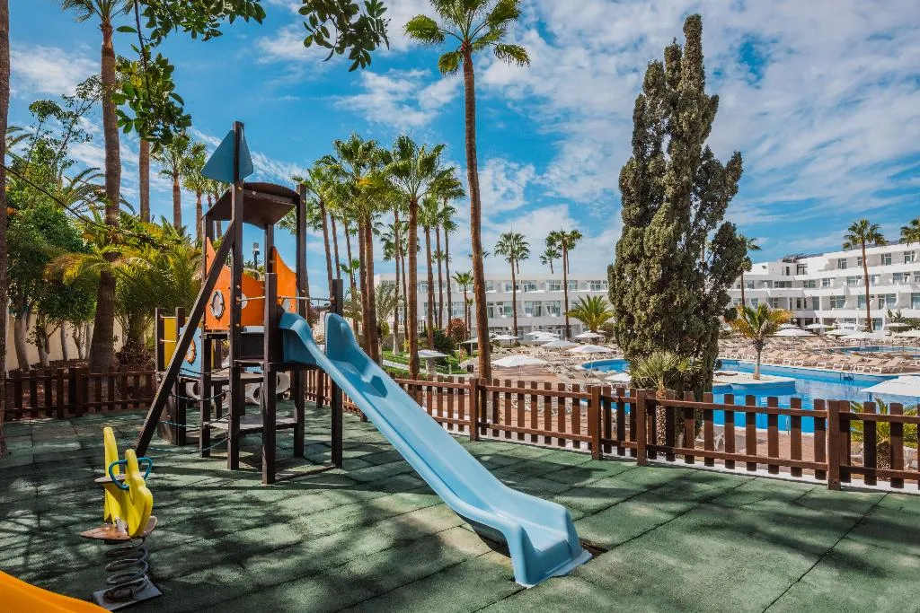 Sports and Entertainment, Iberostar Waves Las Dalias, Tenerife