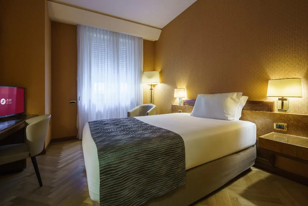 DOUBLE BASIC Room, Exe Majestic, Naples