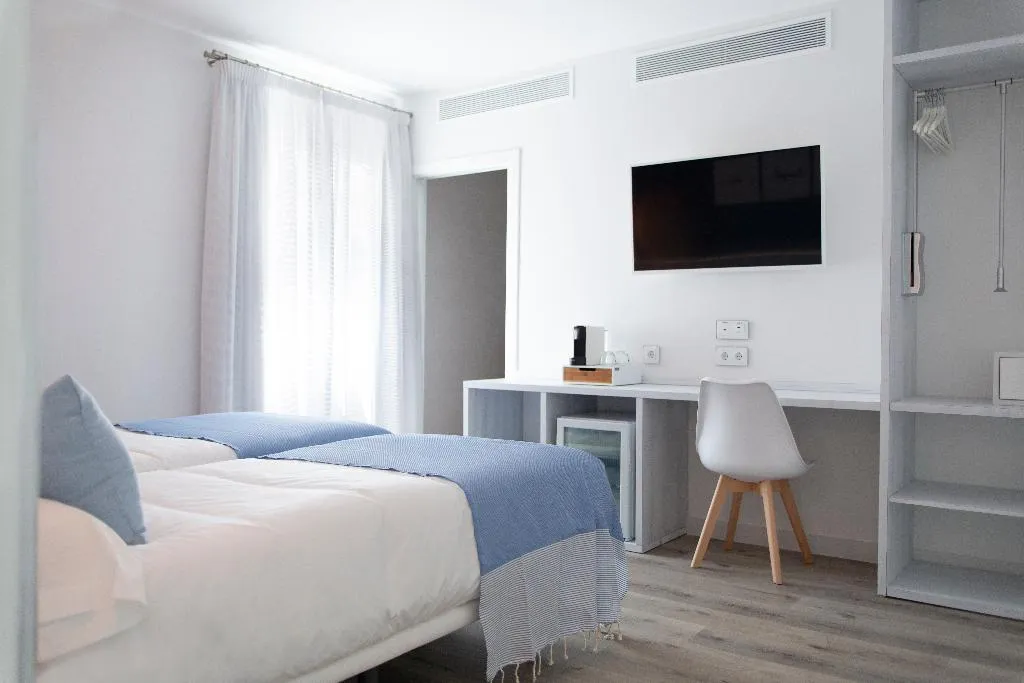 TWIN STANDARD Room, Nerja Casual Rooms, Costa Del Sol