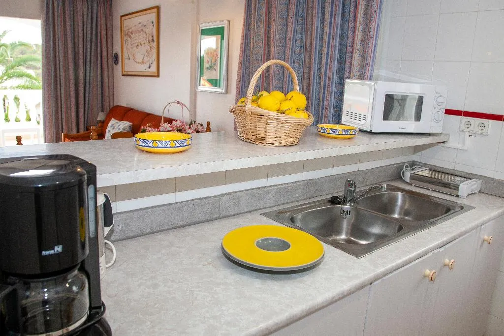 Room, Atalaya Bosque Apartments, Majorca
