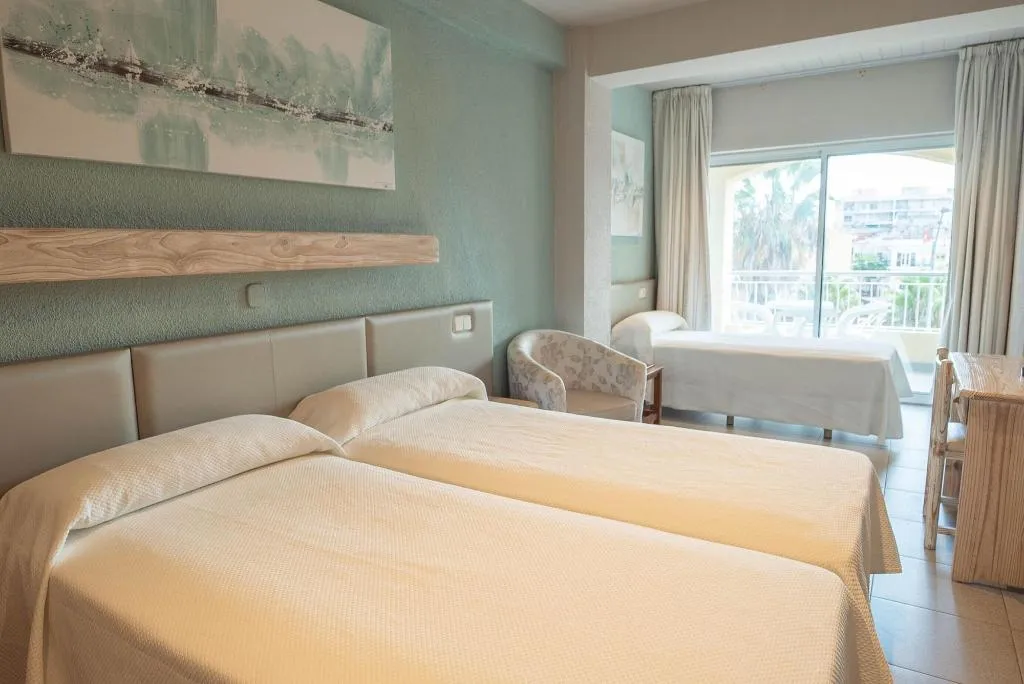 Room, S'Agoita, Costa Brava