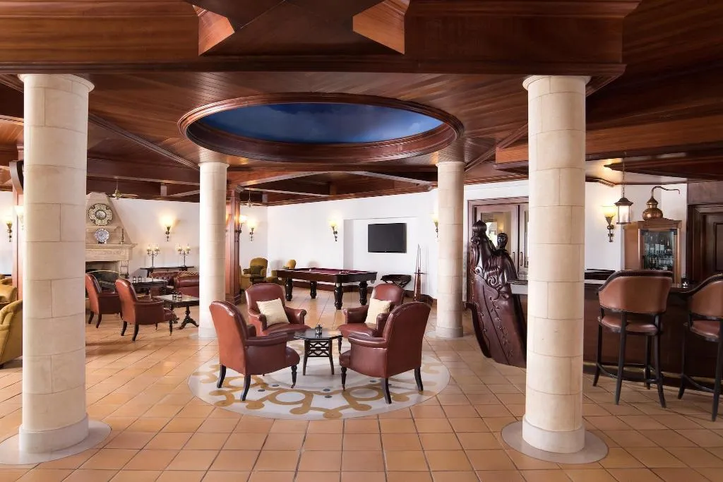 Lobby, Pine Cliffs Hotel, a Luxury Collection Resort, Algarve