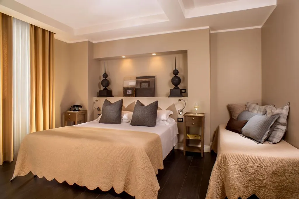 TRIPLE STANDARD Room, The B Place, Rome