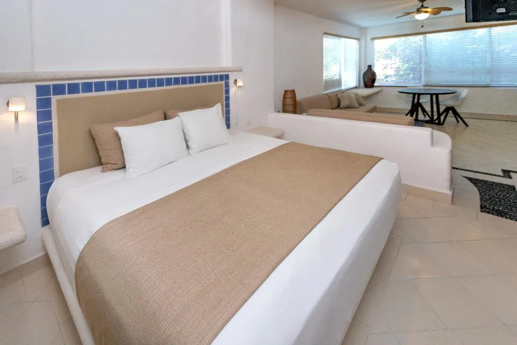 JUNIOR SUITE STANDARD Room, Las Villas Akumal, Cancun Area