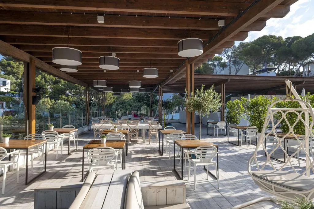 Bar, ARTIEM Audax, Menorca
