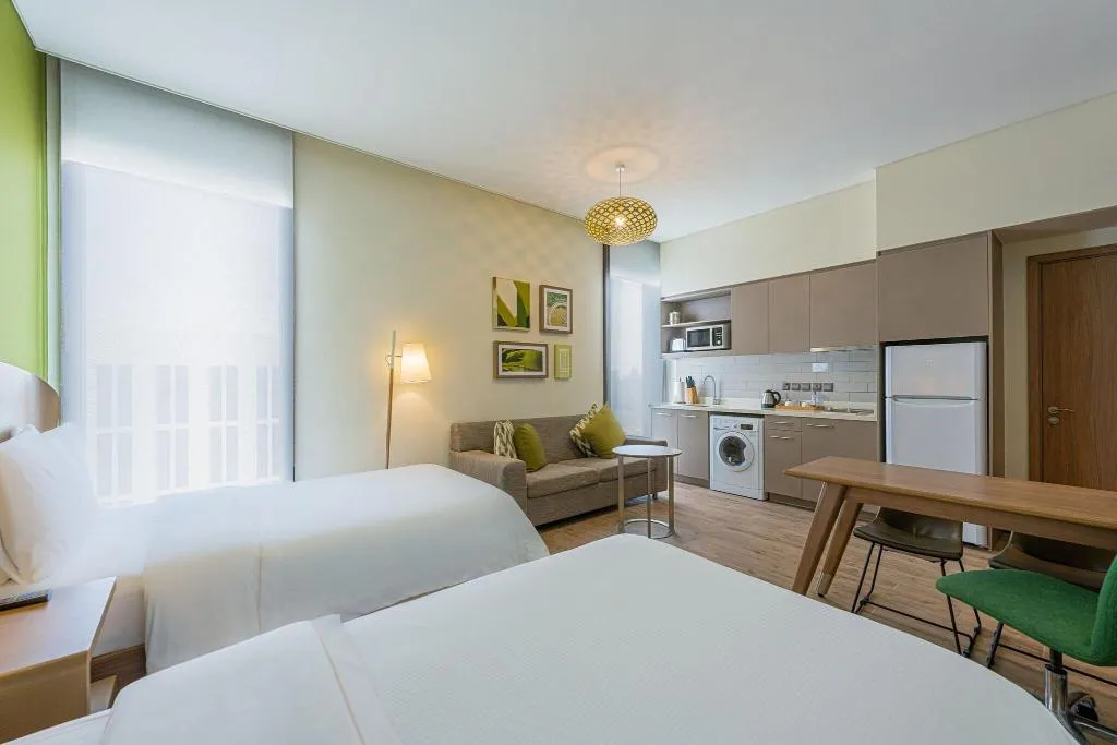 Room, Element Me’aisam, Dubai