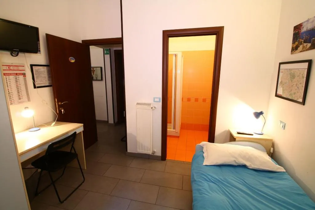 Room, Trasteverooms La Bernardon, Rome