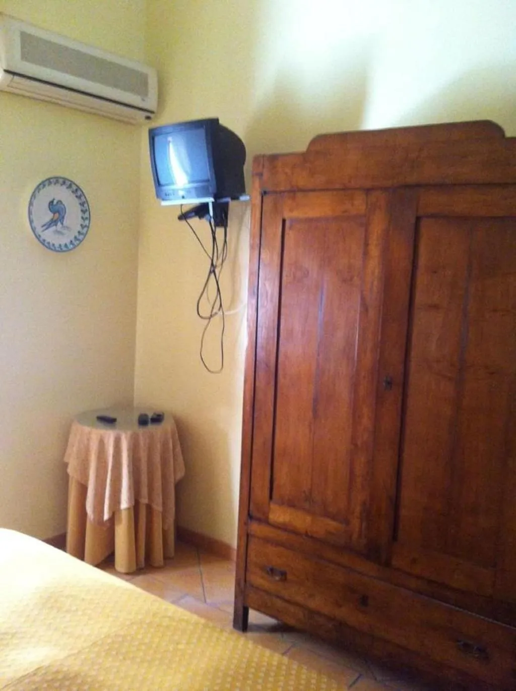 Room, Albergo Antica Foresteria Catalana, Catania