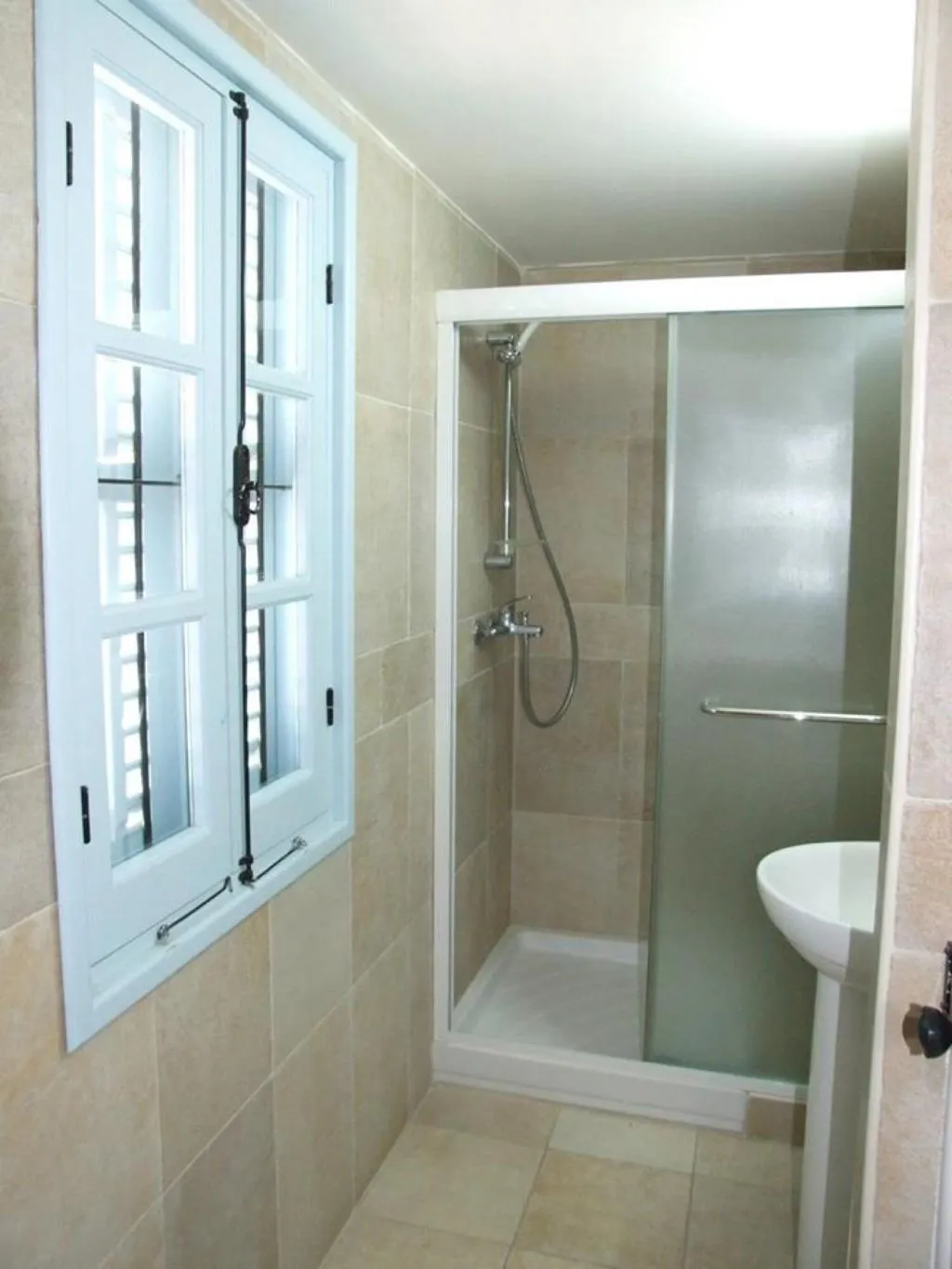 Room, Shongas Inn, Cyprus