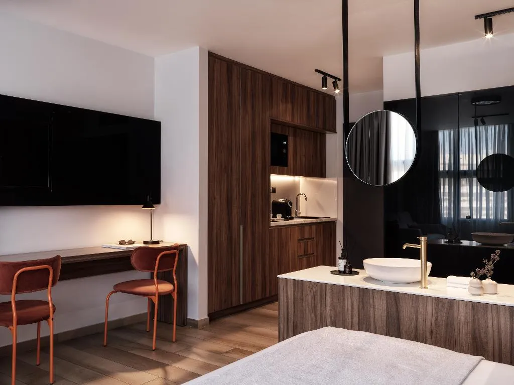 SUITE SUPERIOR Room, The Newel Acropolis, Athens