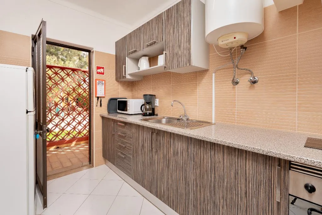 APARTMENT TWO BEDROOMS Room, Colina Village, Algarve