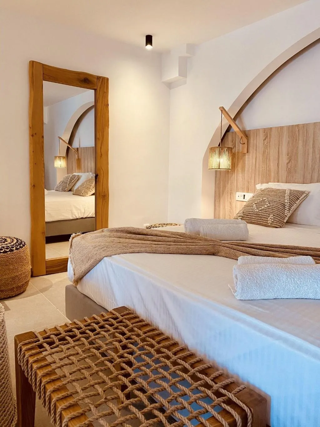Room, Kokkinos Villas, Santorini