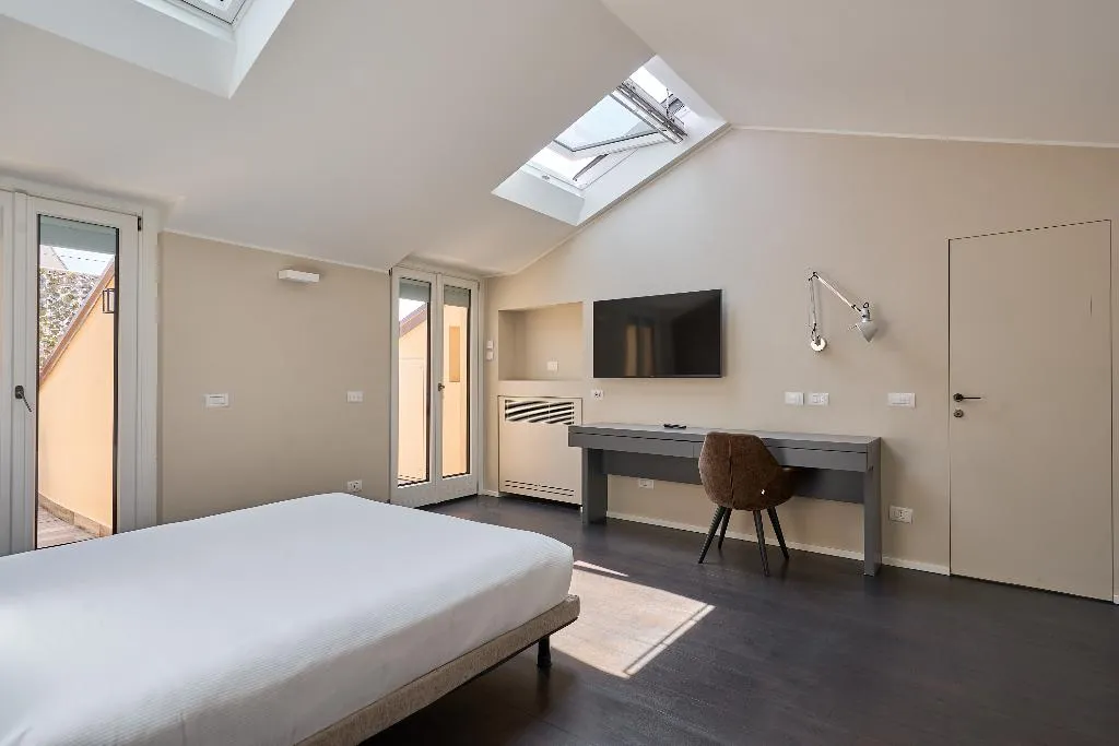APARTMENT PENTHOUSE Room, Ariosto Living, Milan
