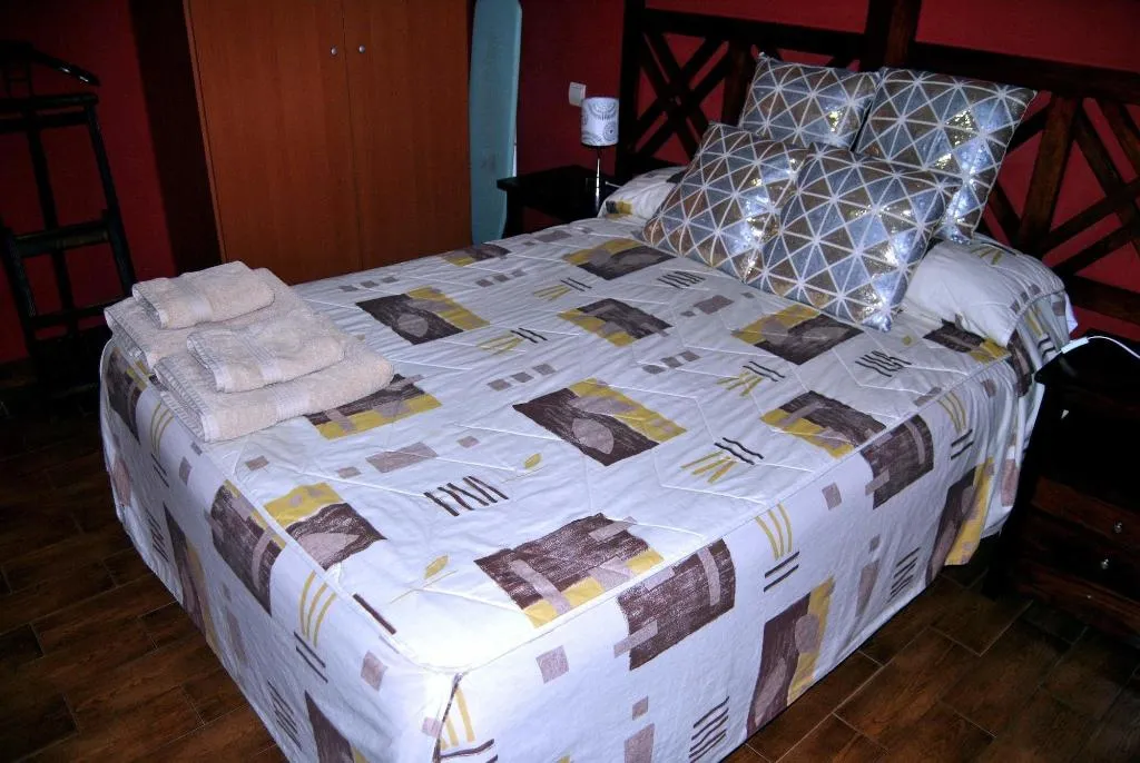 Room, Apartahotel Collarubio, Madrid