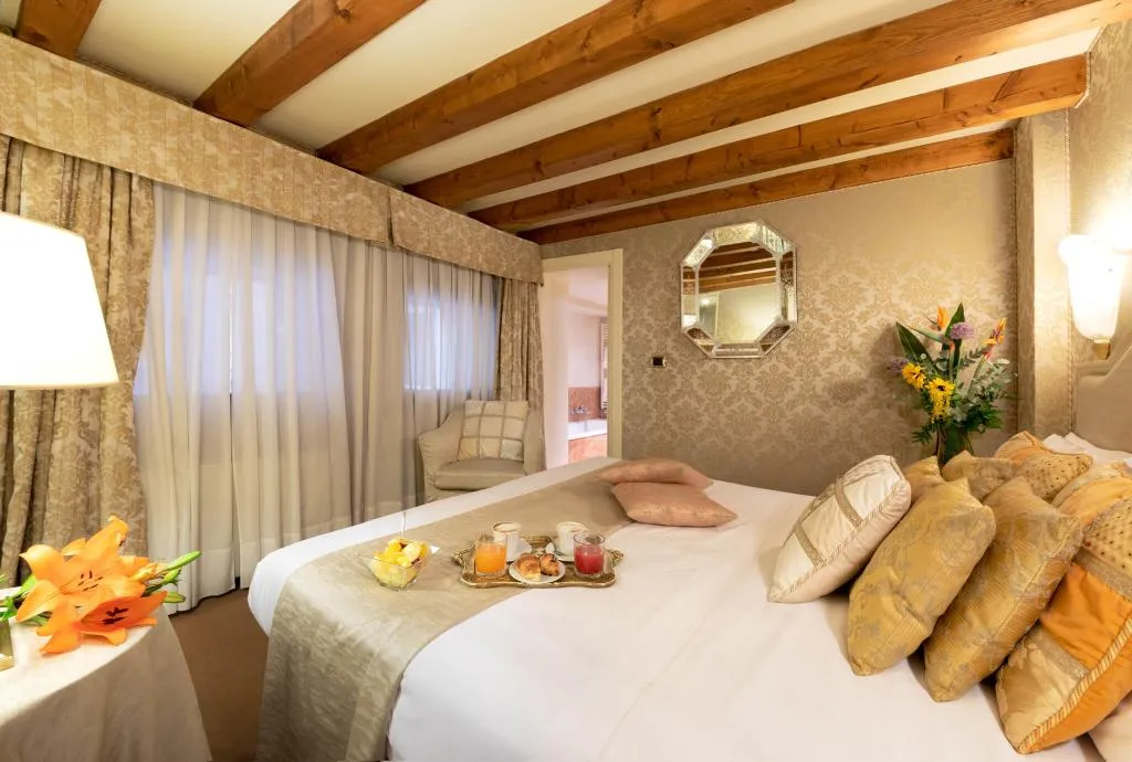 DOUBLE CLASSIC Room, Duodo Palace, Venice