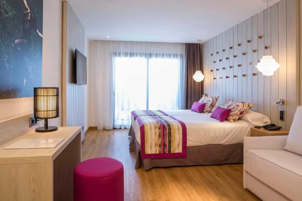 Double or Twin POOL VIEW Room, Grand Palladium White Island Resort & Spa, Ibiza