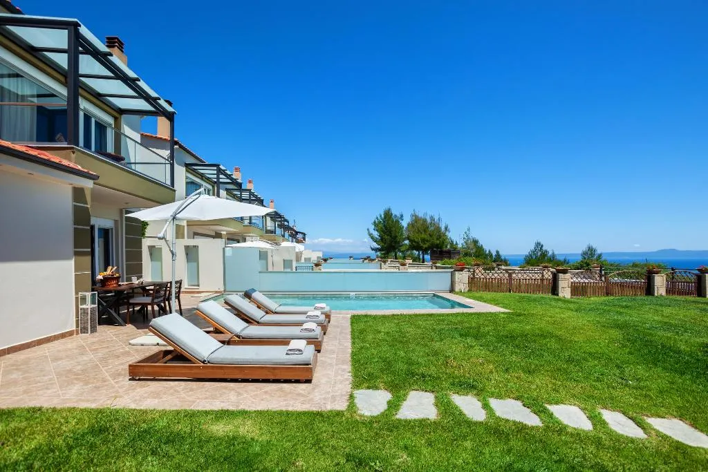 VILLA THREE BEDROOMS WITH PRIVATE POOL Room, Sunny Villas and Spa, Halkidiki