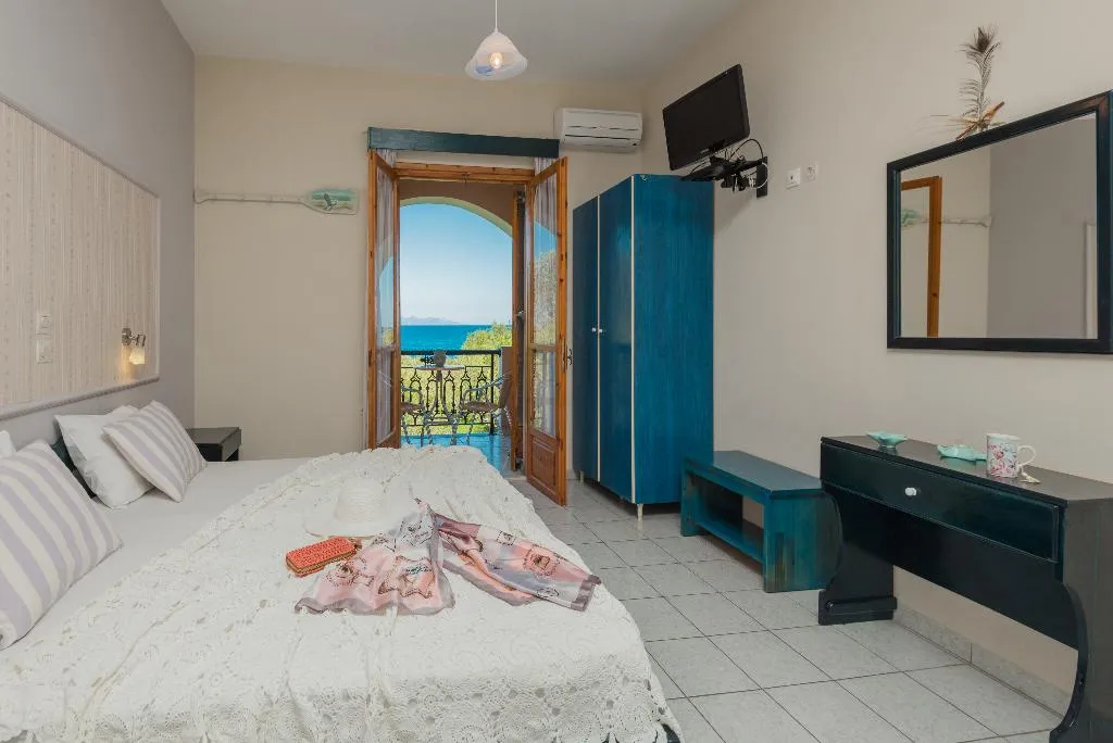 STUDIO CAPACITY 2 Room, Kavos Psarou Studios And Apartments, Zante