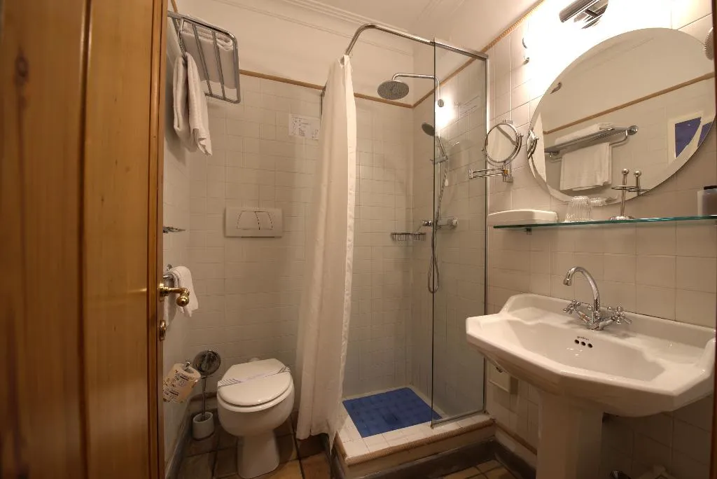 DOUBLE BASIC Room, Locanda Cairoli Hotel, Rome
