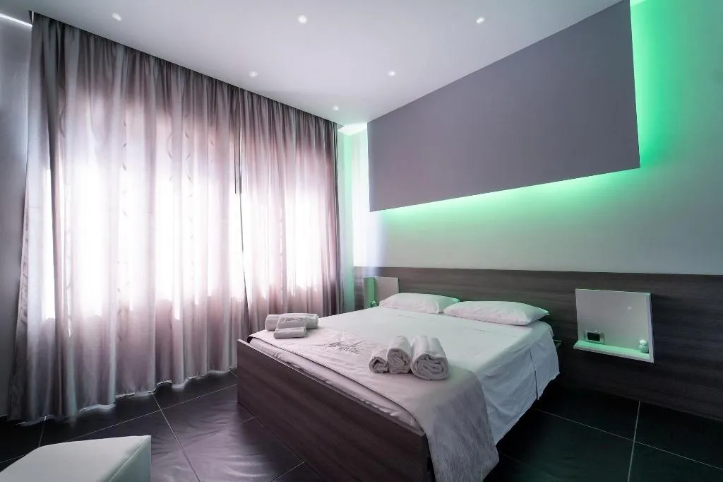 Room, P.C. Boutique H. Napoli Centro, Naples