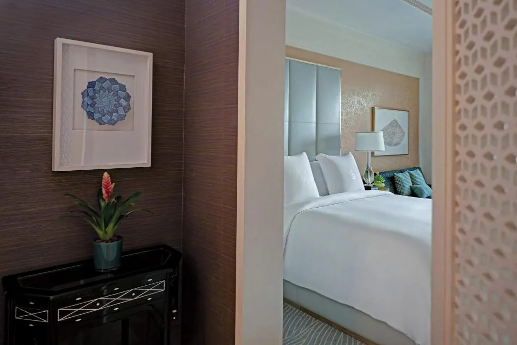 Room, Four Seasons Resort Dubai at Jumeirah Beach, Dubai