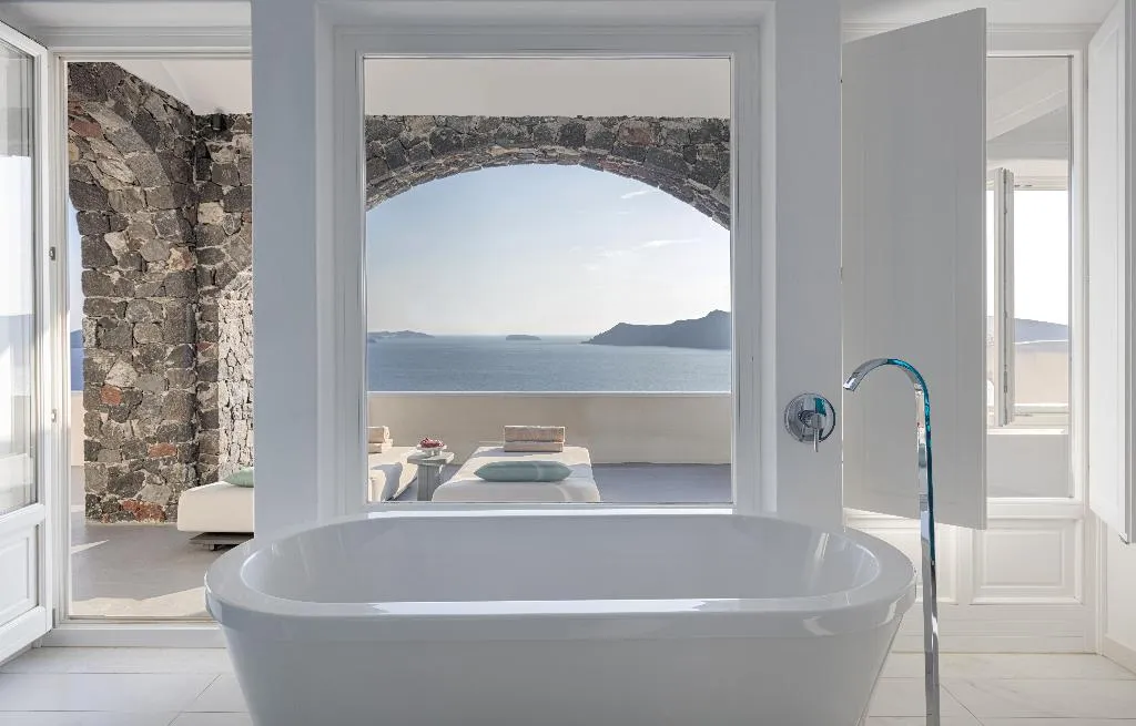 SUITE EXECUTIVE SEA VIEW Room, Canaves Oia Suites, Santorini