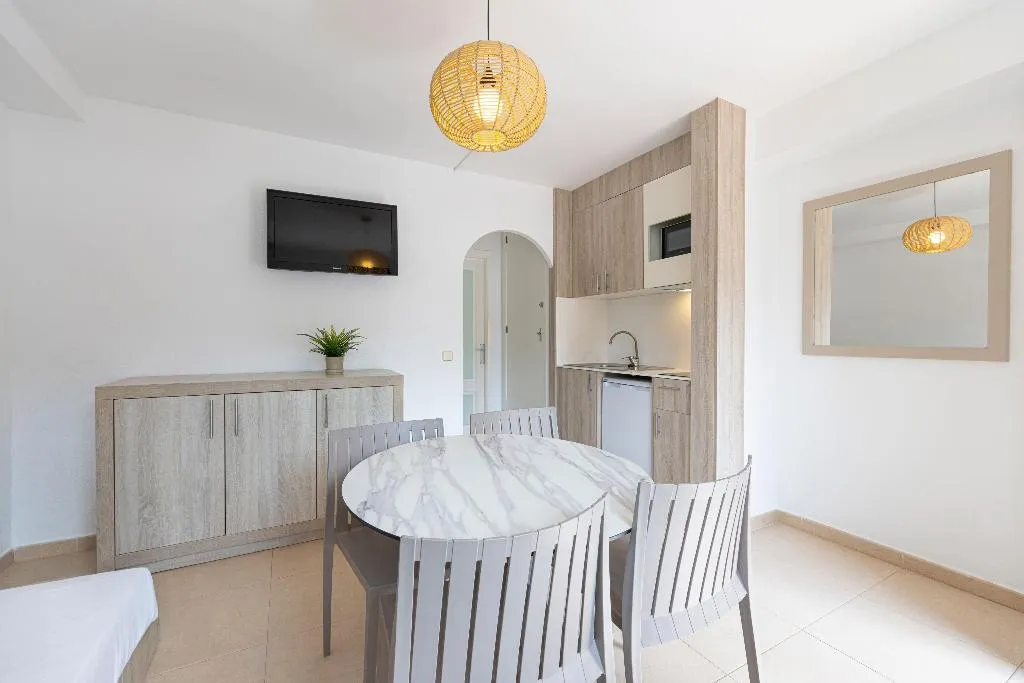 APARTMENT STANDARD Room, Sol Cala d'Or Apartamentos, Majorca