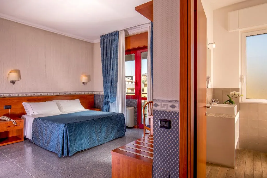 DOUBLE STANDARD Room, Jonico, Rome