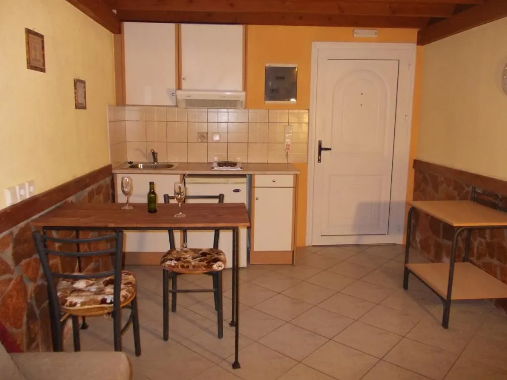APARTMENT CAPACITY 5 Room, Vyzantio Apartments, Kefallinia
