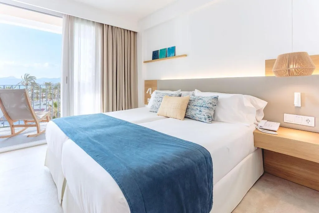 DOUBLE PARTIAL SEA VIEW Room, Myseahouse Flamingo, Majorca