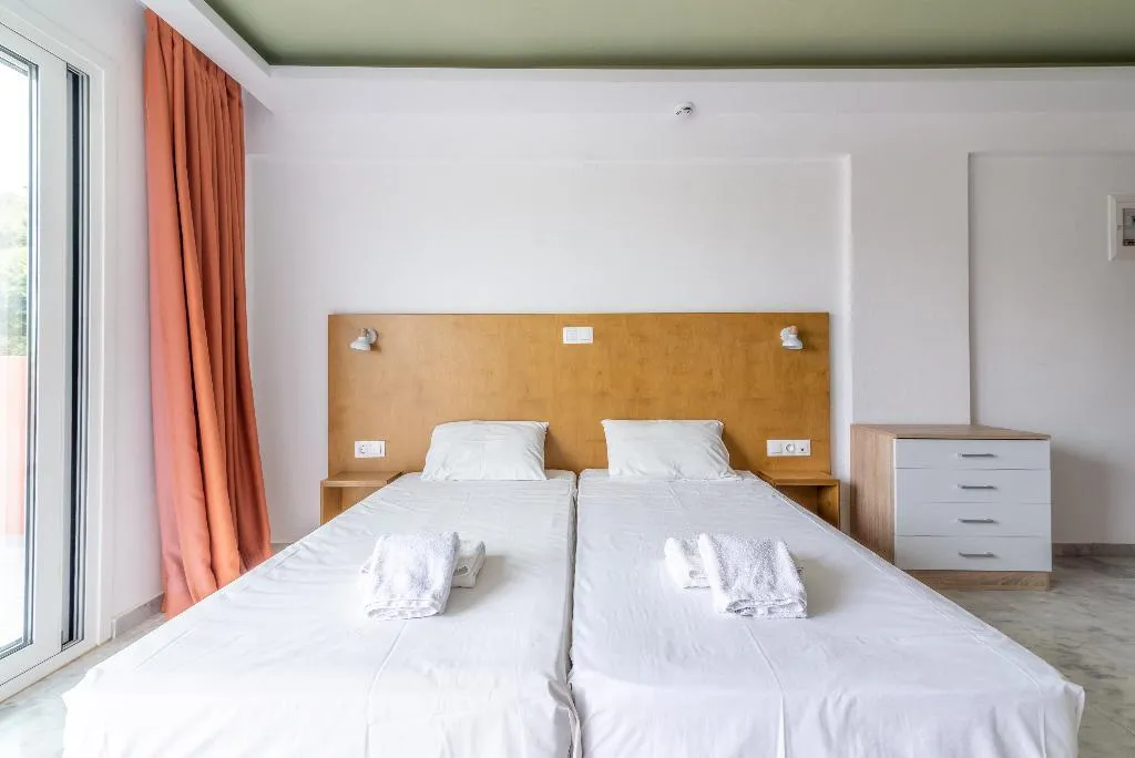 DOUBLE ONE BEDROOM ONE BATHROOM Room, Prince Of Lillies, Crete