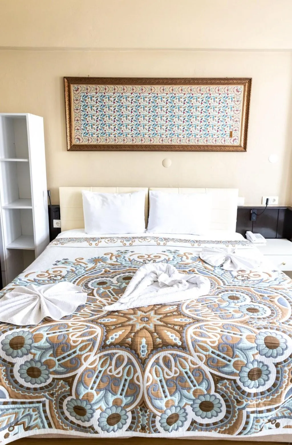 Room, Ephesus Centrum, Izmir