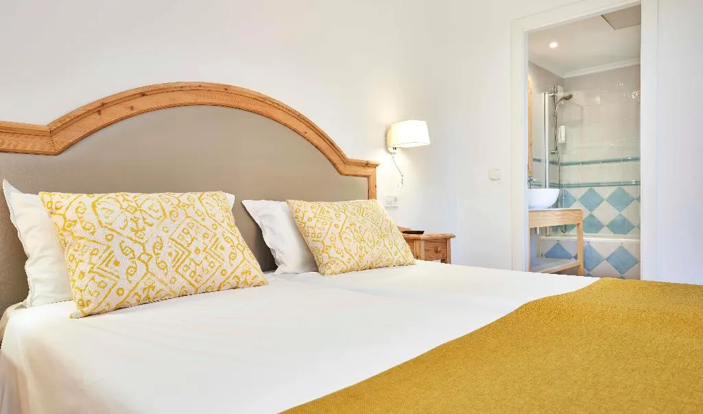 APARTMENT TWO BEDROOMS Room, Insotel Cala Mandia Resort & Spa, Majorca