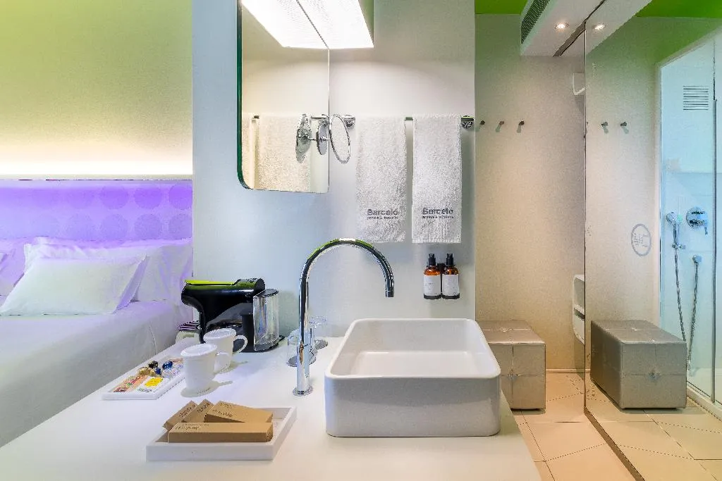 DOUBLE SUPERIOR Room, Barcelo Raval, Barcelona