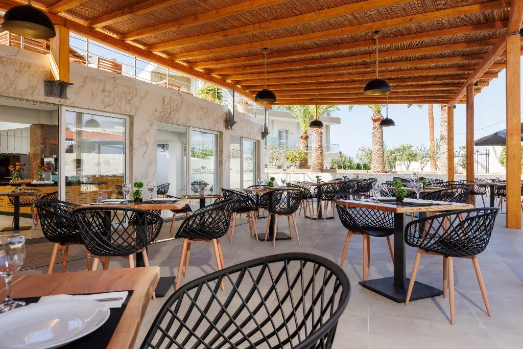 Restaurant, Malia Bay Beach Hotel & Bungalows, Crete