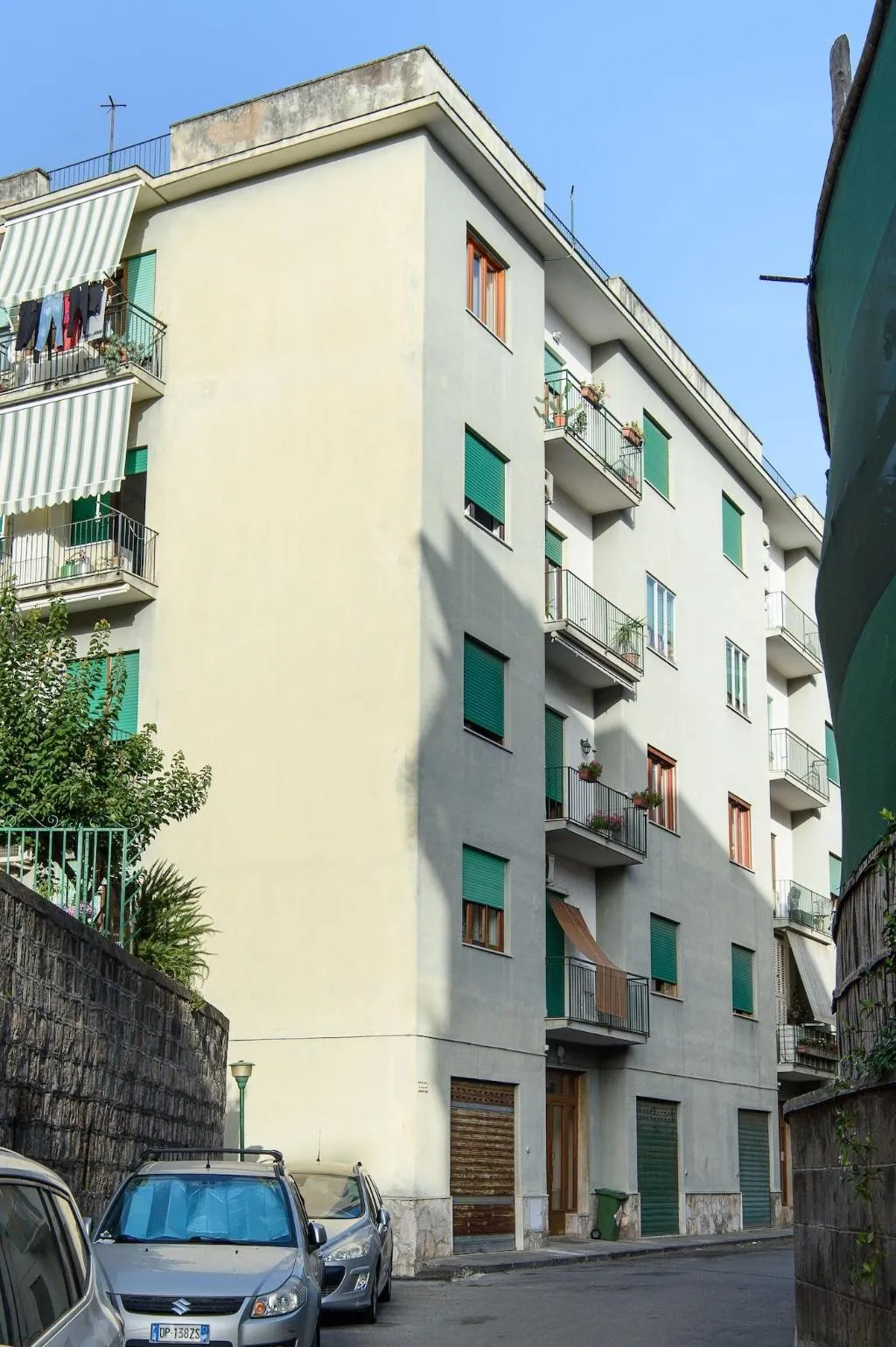 General view, La Maison Des Tout Le Monde, Naples