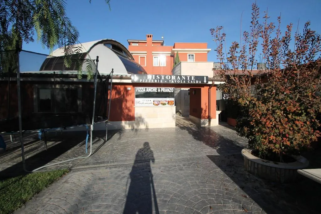 Sports and Entertainment, Hotel Star, Rome