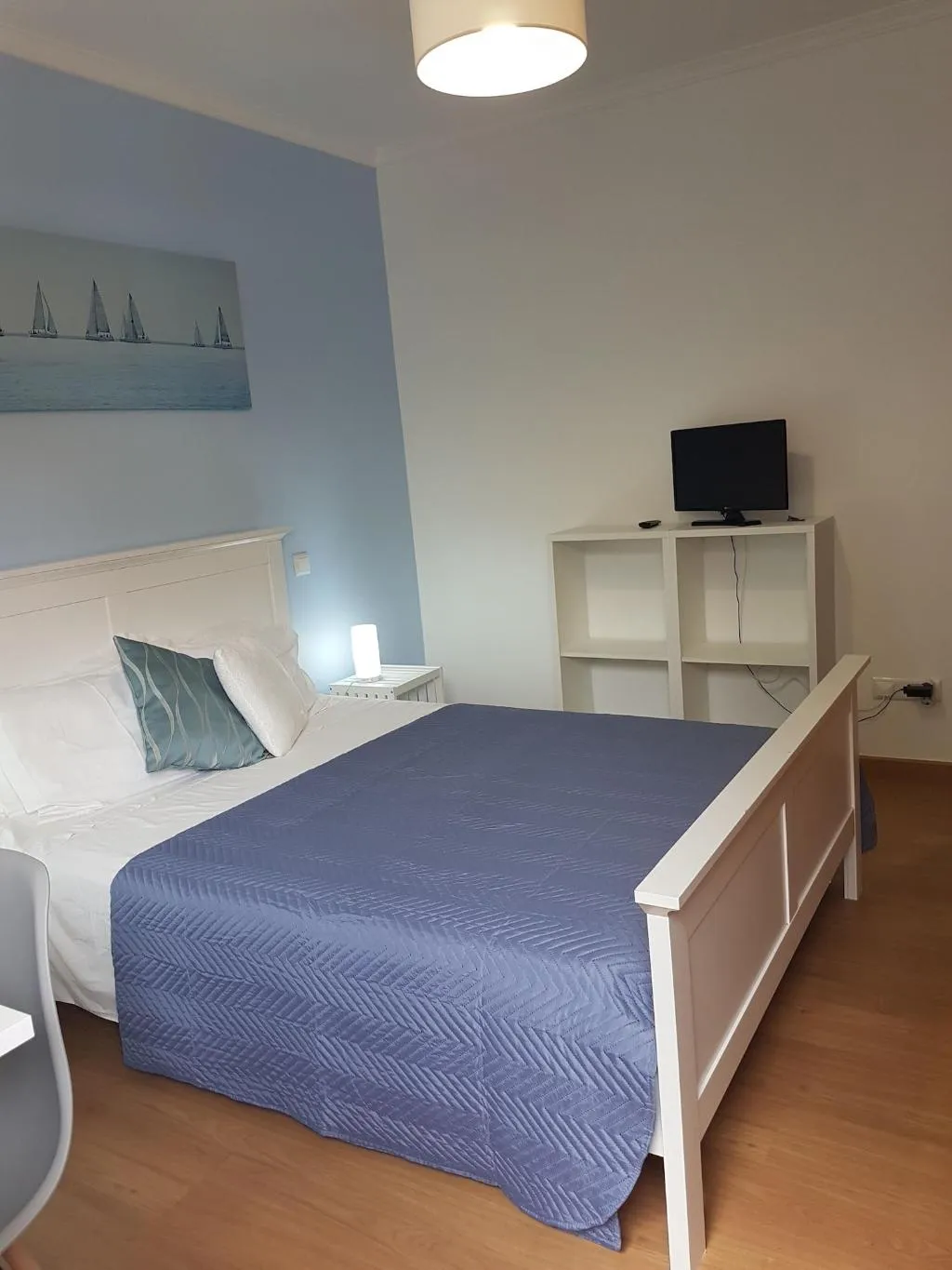 Room, Fx Pena, Madeira