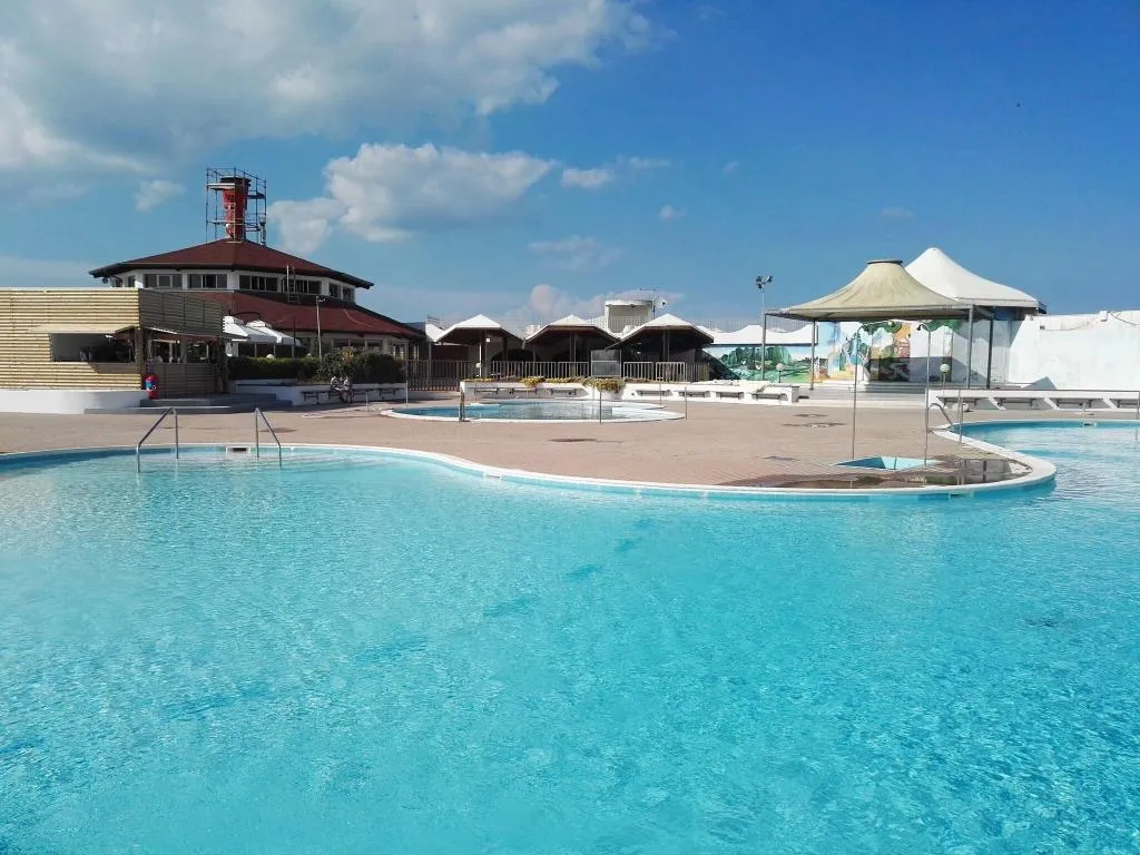 Pool, Capo Nord, Venice