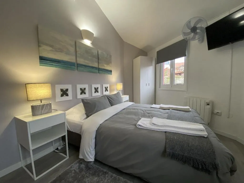 Room, Residencial Triunfo, Porto