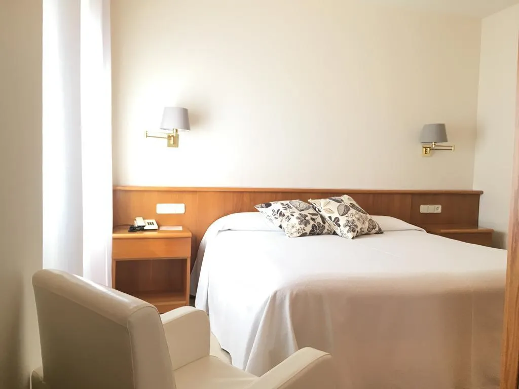 Double or Twin SUPERIOR Room, Bon Retorn, Costa Brava
