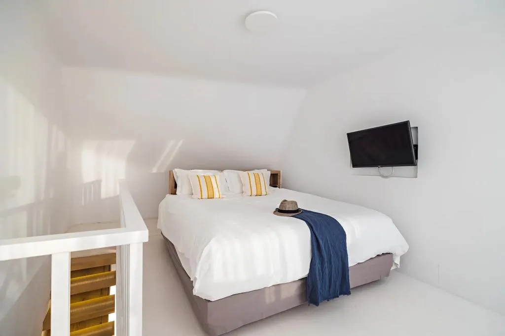 SUITE WITH VIEWS Room, Rocabella Santorini Hotel & Spa, Santorini