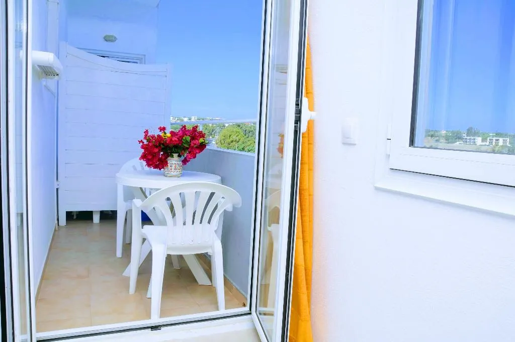STUDIO STANDARD Room, Mastorakis Studios, Crete