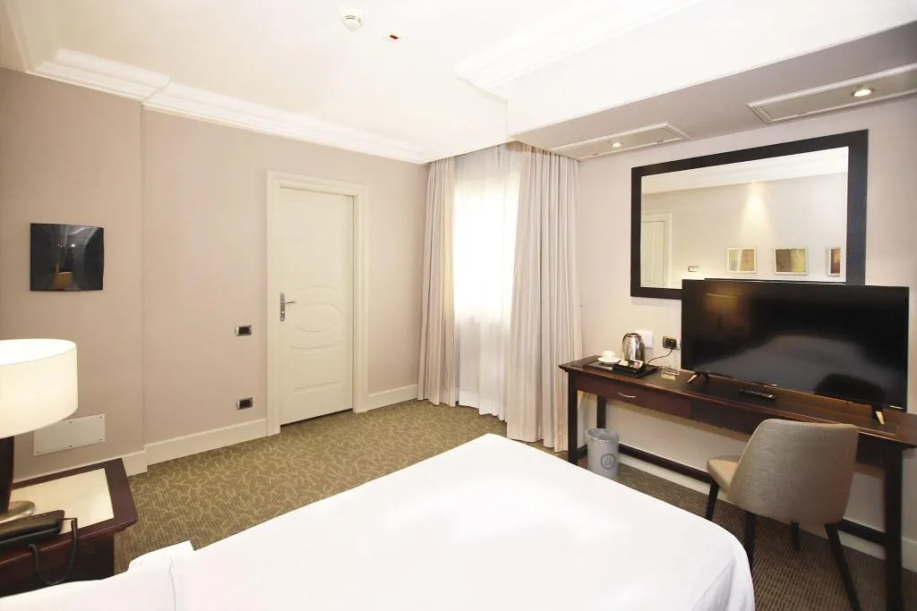 SINGLE BASIC Room, Regina Margherita, Cagliari